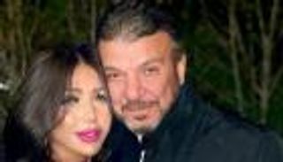 أحمد سلامة لمنتقدي تجميل ابنته سارة: «في حاجات أفظع»