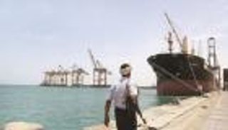 موانئ الحديدة.. منجم ذهب لتمويل حرب مليشيات الحوثي