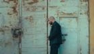 مسلسل «الغاوي» الحلقة 8.. أحمد مكي يعثر على ساعة الخواجة ولكن