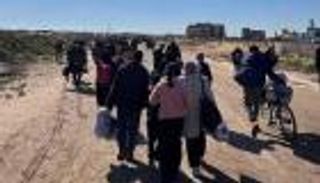 آخر أخبار غزة.. إسرائيل توسّع عملياتها بالشمال ونزوح واسع نحو الجنوب