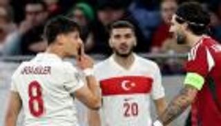 بين غولر وسوبوسلاي.. سخرية «دولية» تشعل ريال مدريد وليفربول