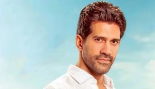 الفنان أحمد مجدي