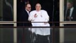 البابا فرنسيس «كان على وشك الموت»