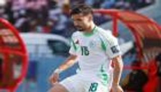 محمد الأمين عمورة.. «هاتريك تاريخي» يقرب الجزائر من مونديال 2026