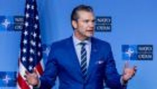 فضيحة «سيغنال» تهدد جولة خارجية لوزير الدفاع الأمريكي