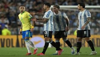 رافينيا من مباراة الأرجنتين والبرازيل