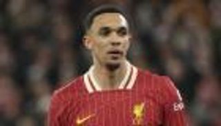 قبل أرنولد.. 5 نجوم من ليفربول إلى ريال مدريد
