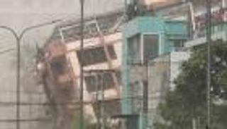 مصرع 3 أشخاص إثر انهيار جزئي لمسجد جراء زلزال في ميانمار