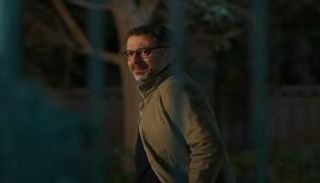 الحلقة الثالثة عشرة من مسلسل منتهي الصلاحية