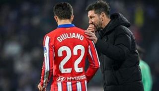 جوليانو مع والده دييغو سيميوني