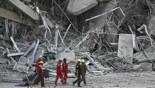 مبنى منهار جراء زلزال ميانمار