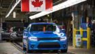 رسوم ترامب.. عمال صناعة السيارات الكنديون في مواجهة الرئيس الأمريكي