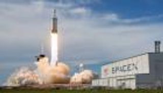 «سبيس إكس» تستعد لإطلاق أول رحلة مأهولة فوق قطبي الأرض