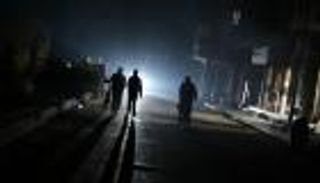 انقطاع الكهرباء عن كافة أنحاء سوريا.. وزارة الطاقة تكشف السبب