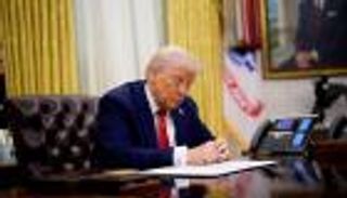 عرضتها إيران.. ترامب يدرس «بجدية» إجراء محادثات نووية «غير مباشرة»