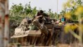 حمم «حزب الله» في سوريا.. غارات إسرائيلية على دمشق وحماة