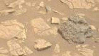 كتلة الكرات الغامضة.. صخرة غريبة على المريخ تحيّر العلماء