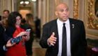 بـ«أطول خطاب» في مجلس الشيوخ.. احتجاج نادر من سيناتور ضد ترامب