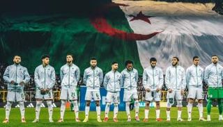لاعبو منتخب الجزائر