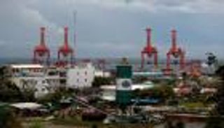 كمبوديا أكبر متضرر من رسوم ترامب.. أهم مصدر ملابس للعلامات التجارية الغربية