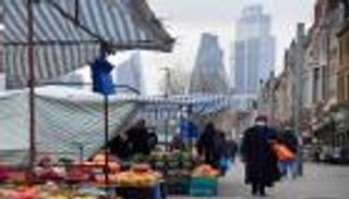 بريطانيا ترد على رسوم ترامب في قائمة من 400 صفحة