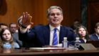 «تحمّلوا الضربة واسترخوا».. أمريكا تحذر العالم من الرد على رسومها