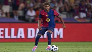 لامين يامال نجم برشلونة 