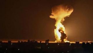 انفجار ضخم جراء غارة أمريكية على موقع للحوثيين في اليمن - أرشيفية