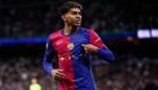لامين يامال يتحدى «أزمة الـVIP» في برشلونة