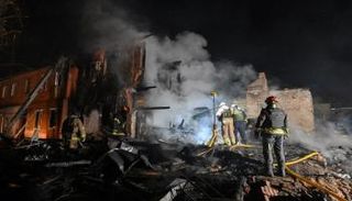 آثار الصاروخ الروسي على مسقط رأس زيلينسكي 