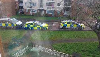 الشرطة البريطانية أمام منزل الزوجين