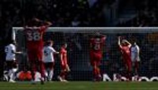 «الفيل في الغرفة».. جماهير ليفربول تثور بعد نكسة فولهام