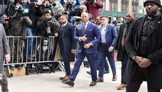 عمدة نيويورك إريك آدامز 