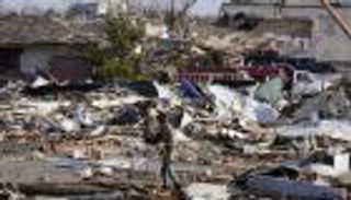 12 قتيلا حصيلة ضحايا العواصف والأعاصير في الولايات المتحدة