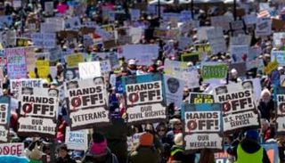 مظاهرات ضد الرئيس الأمريكي دونالد ترامب