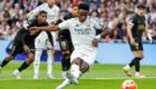 رغم المراوغة.. أنشيلوتي يجد حلا لأزمة ركلات جزاء ريال مدريد