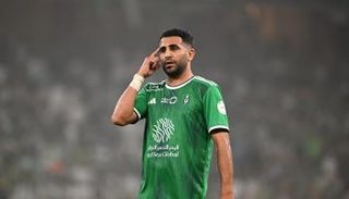 رياض محرز نجم منتخب الجزائر