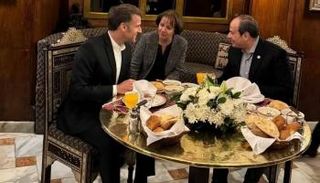 السيسي وماكرون في مطعم نجيب محفوظ