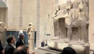 ماكرون داخل المتحف المصري الكبير