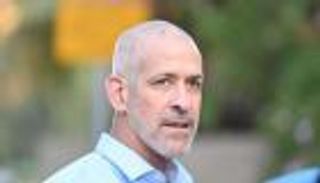 «الإسرائيلية العليا» تجمد إقالة رئيس الشاباك.. مهلة لعيد الفصح