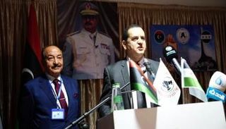 الدكتور عبد الهادي الحويج والدكتور فائز محمد حسين