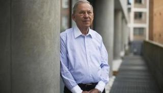 الملياردير الجنوب أفريقي ناثان كيرش