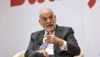 خطوة للخلف وبيان جديد.. «رابطة الليغا» تواصل الحرب ضد برشلونة