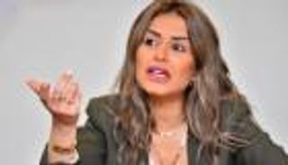 بعد نشر صورة والدتها.. منة فضالي تطمئن جمهورها وتوضح حالتها الصحية