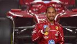 قبل سباق البحرين.. نيولوك هاميلتون يبشر فورمولا 1 بعودته للتألق