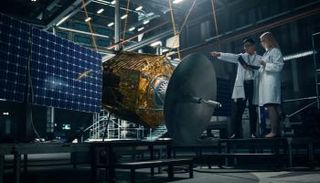 مخاوق من تأثيرات سلبية على قطاع الفضاء بسبب قرارات ترامب الجمركية 