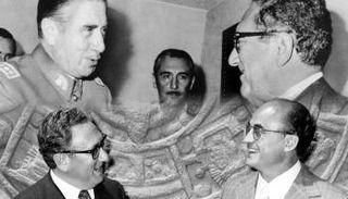 كيسنغر مع عدد من قادة أمريكا الجنوبية