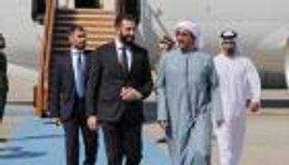 الشرع يصل إلى أبوظبي في أول زيارة للإمارات