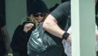 بريتني سبيرز والدمية من جديد... رحلة إلى المكسيك تفتح باب التساؤلات (صور)