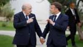 الجزائر وفرنسا.. أزمة جديدة تلوح في الأفق وسط محاولات التقارب